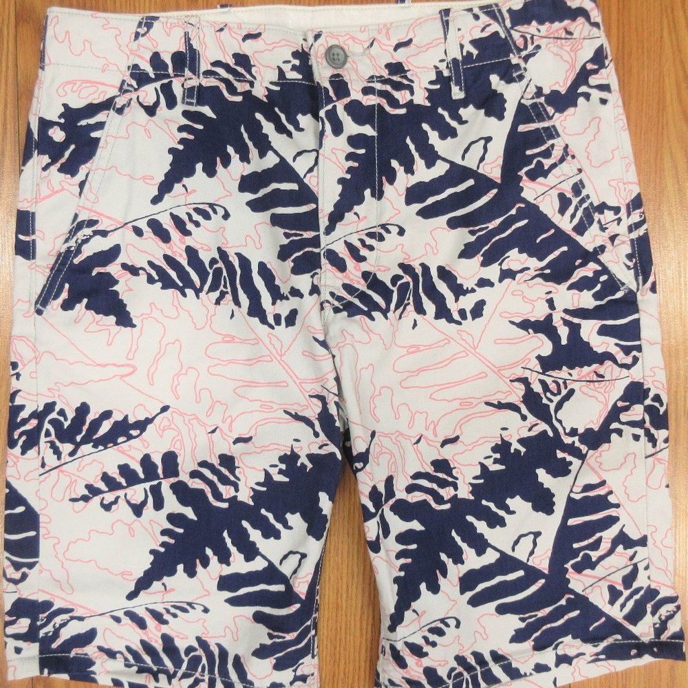 LEVI"S REGULAR FIT SHORTS 100% COTTON CASUAL FLORAL NAVY/PINK/CREAM Sz 30